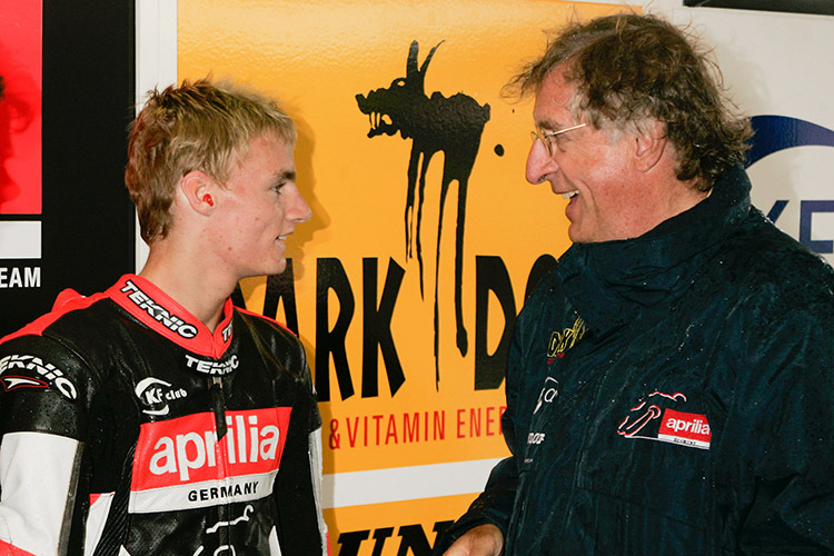 Dieter Stappert mit seinem 250-ccm-Fahrer Chaz Davies