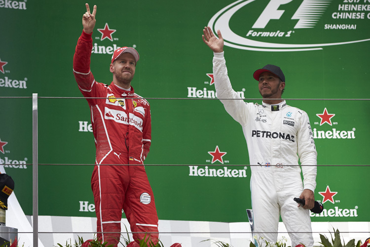 Sebastian Vettel und Lewis Hamilton in China