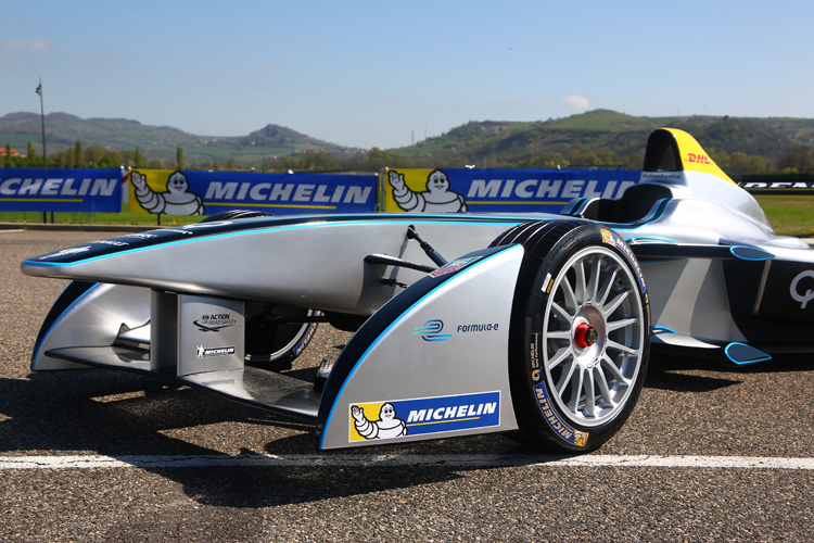 Niederquerschnittsreifen von Michelin auf einem Formel E