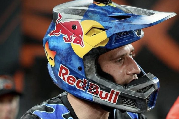 Ken roczen store red bull helmet