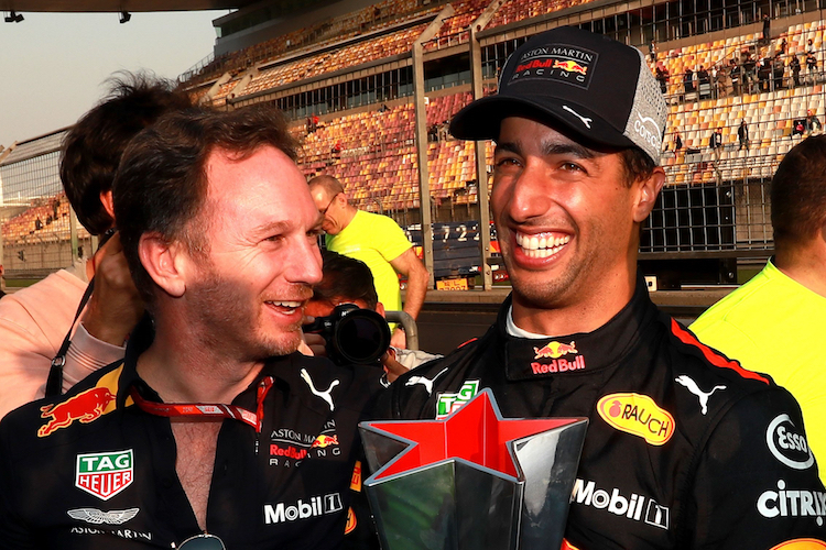 Christian Horner hatte schon in China mit Ricciardo jubeln dürfen, in Baku sorgte der Australier erneut für gute Laune beim Teamchef