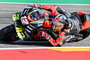 Noch ein ungewohntes Bild: Die Nummer 12 von Viñales auf der Aprilia