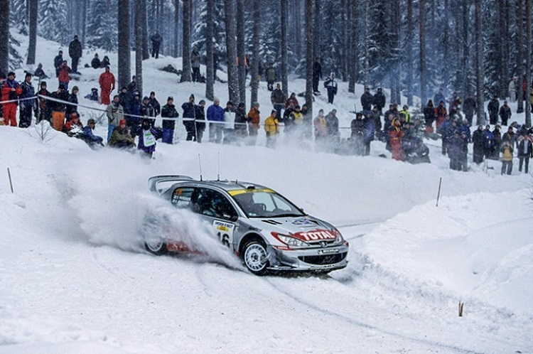 Harri Rovanperä beim Schweden-Sieg im Peugeot 206 WRC