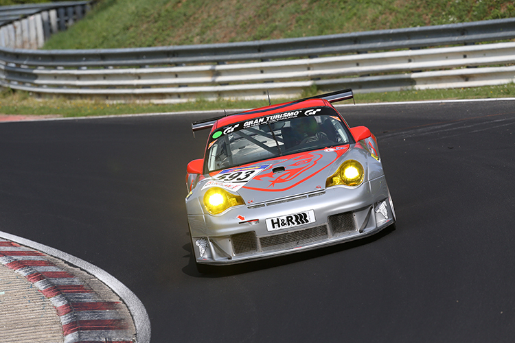 «Blast from the Past»: Porsche 911 GT3 RSR in den Farben von Flying Lizards