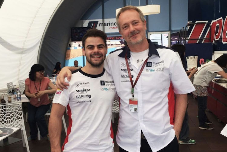  Romano Fenati (Snipers Honda) mit Fantic-Teammanager Stefano Bedon (damals Sponsorship Manager bei Snipers)