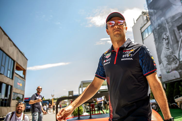 Helmut Marko sagte in Belgien über Sergio Pérez: «Wir wussten ja, dass er einer der Top-Fahrer ist»