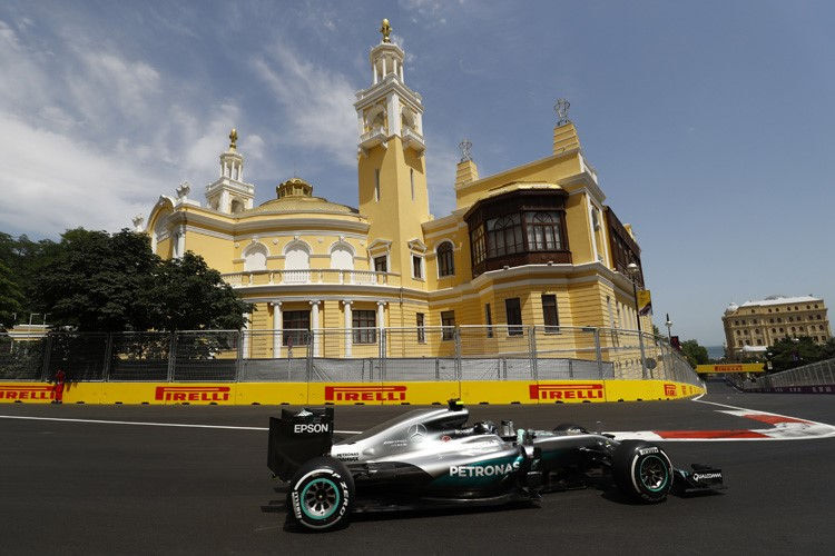 Nico Rosberg vor einem Jahr in Baku
