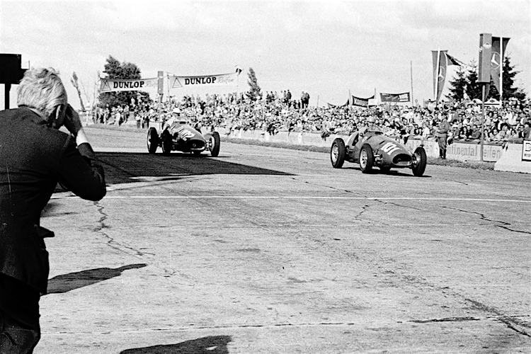 Alberto Ascari gewinnt 1952 auf dem Nürburgring mit Nummer 101