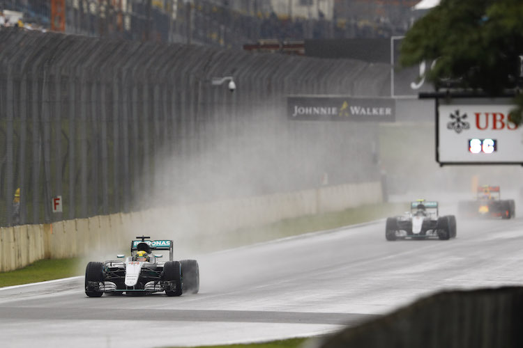 Hamilton vor Rosberg und Verstappen