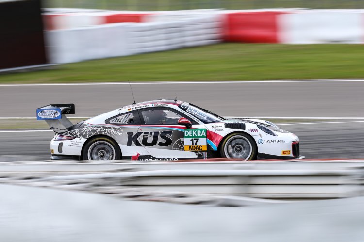 KUES TEAM75 Bernhard mit dem Porsche 911 GT3 R 