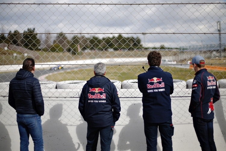Max Verstappen, Jos Verstappen & zwei Mitarbeiter von Torro Rosso