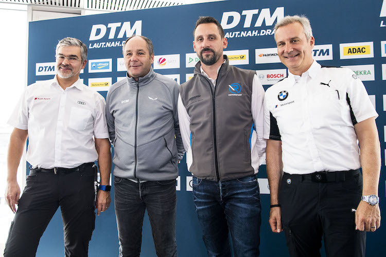 Audi-Boss Dieter Gass, DTM-Chef Gerhard Berger, Florian Kamelger und BMW-Motorsportdirektor Jens Marquardt (v.l.)