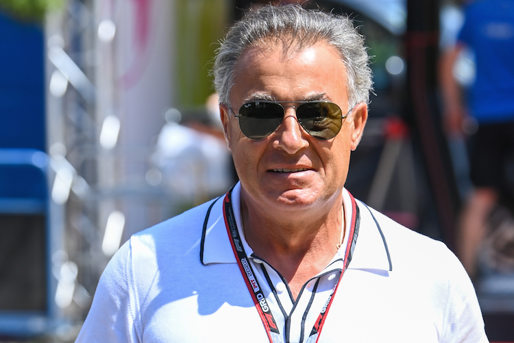 Ex-Ferrari-Pilot Jean Alesi leidet mit Ferrari