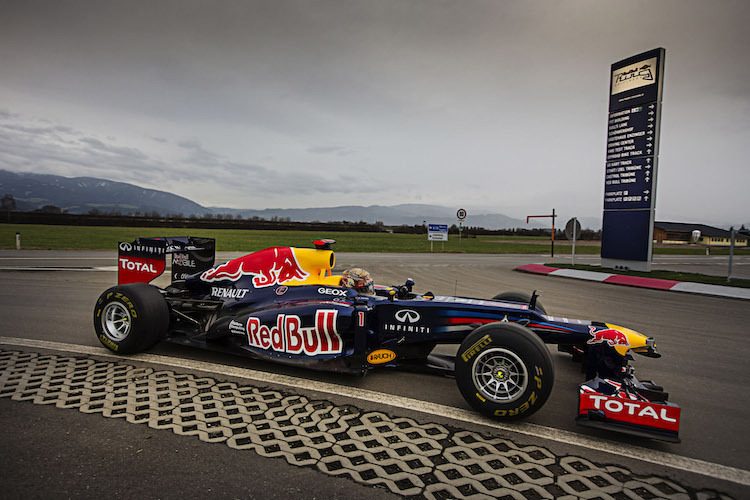 RB8-Weltmeisterauto 2012 von Red Bull Racing und Sebastian Vettel