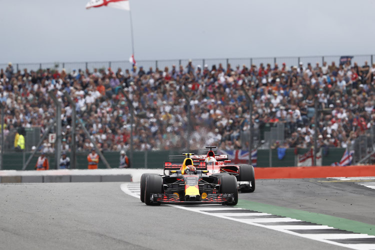 Sebastian Vettel und Max Verstappen lieferten sich ein heisses Duell