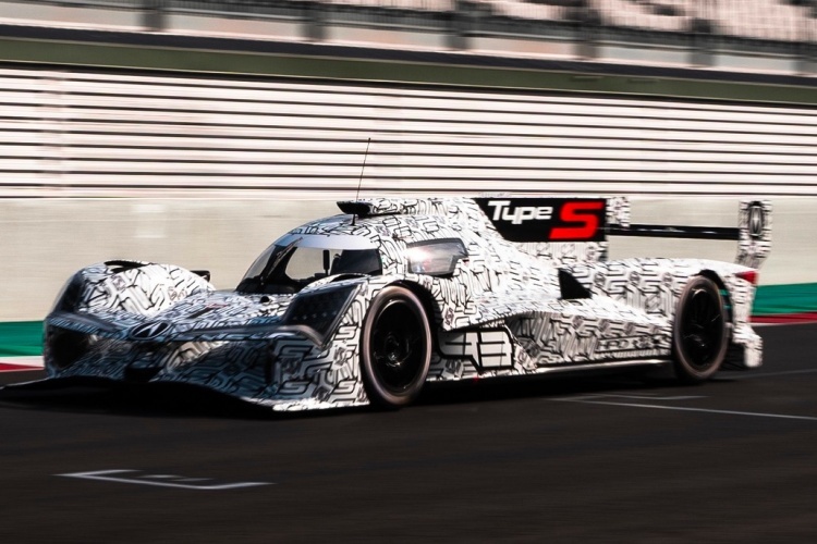 Der Acura ARX-06 in Magny-Cours