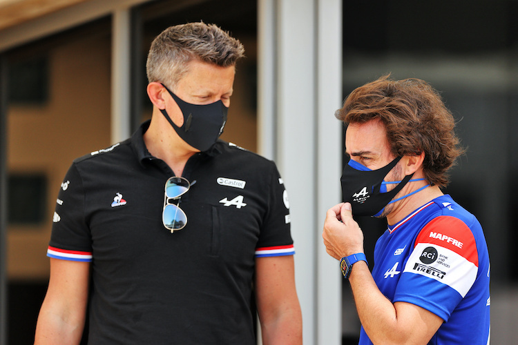 Marcin Budkowski und Fernando Alonso