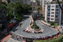 Monaco 2025: Norris, Leclerc, Piastri und Verstappen kurz nach dem Start in der Loews
