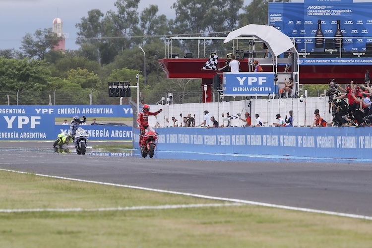 Marc Marquez gewinnt das Rennen