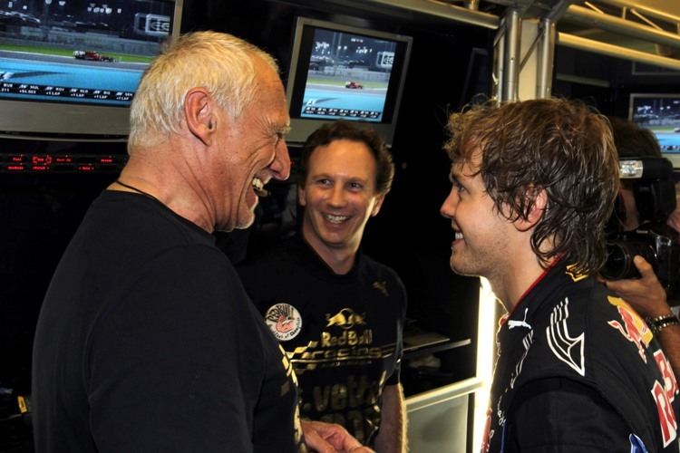 Vettel und Horner mit Red-Bull-Chef Dietrich Mateschitz