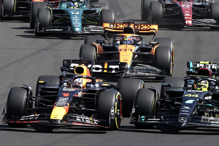 Max Verstappen zu Lewis Hamilton Vielleicht neidisch / Formel 1