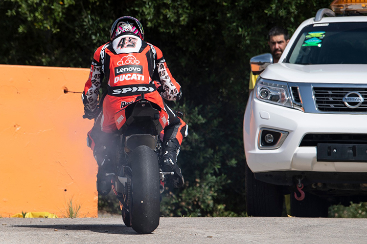Scott Reddings Ducati gab Rauchzeichen