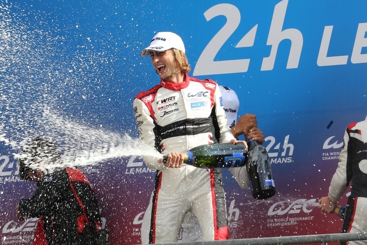 Große Freude auf dem Podium in Le Mans 2021 bei Ferdinand Habsburg