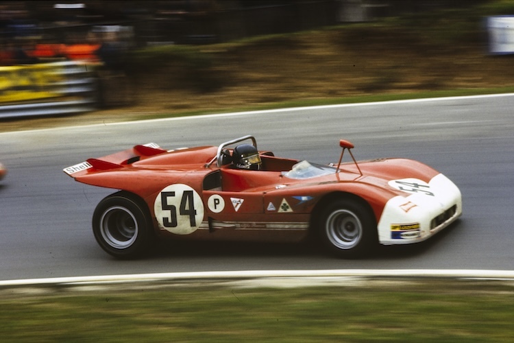1971 in Brands Hatch: De Adamich sieht mit Alfa Romeo