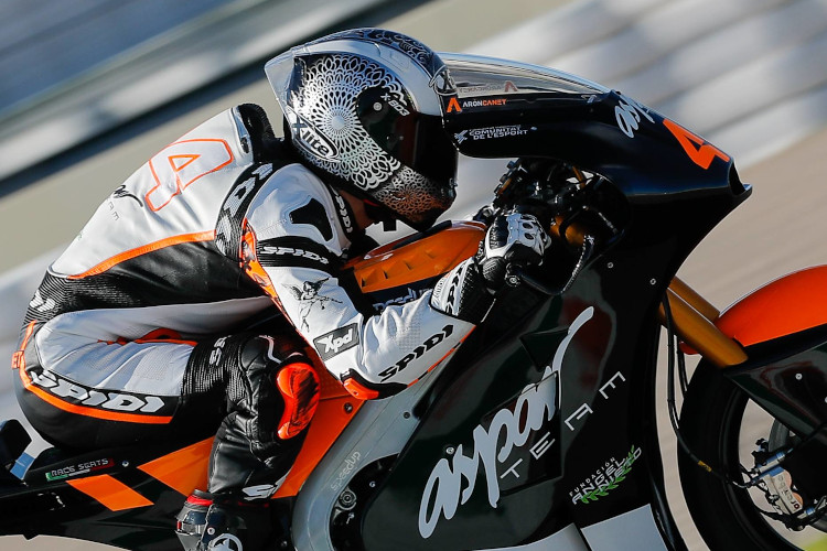 Moto3-Vizeweltmeister Aron Canet bei seinem Moto2-Debüt