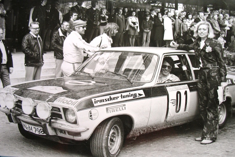 Nordland-Rallye 1973: Autor Braun mit Co-Pilotin Oda im Opel Ascon