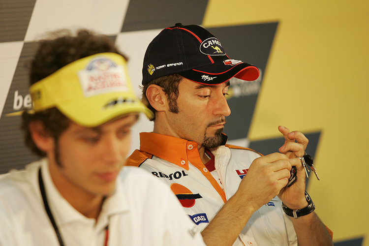 Große Rivalen: Valentino Rossi und Max Biaggi im Jahr 2005