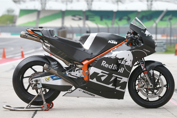 Noch hat die KTM RC16 eine konventionelle Verkleidung