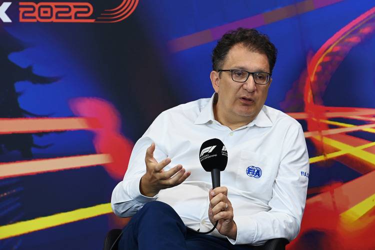 Der FIA-Formelsport-Direktor Nikolas Tombazis leitete zusammen mit Formel-1-CEO Stefano Domenicali die Sitzung der Formel-1-Kommission