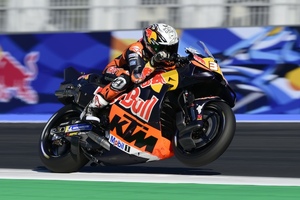 Unfassbar: Pedro Acosta auf der KTM RC16)