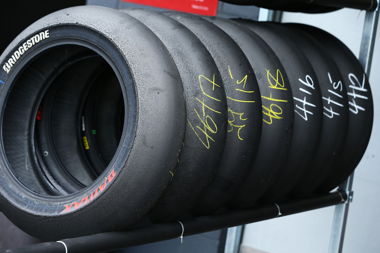 470 Reifen werden bei Bridgestone pro GP-Wochenende verbraucht