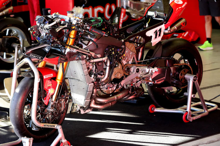 Der Motor der Ducati Panigale V4R darf dieses Jahr 16.100/min drehen