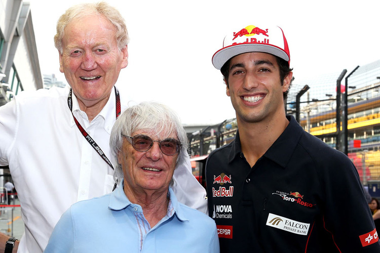 Ron Walker, Bernie Ecclestone und Daniel Ricciardo in Melbourne 2013