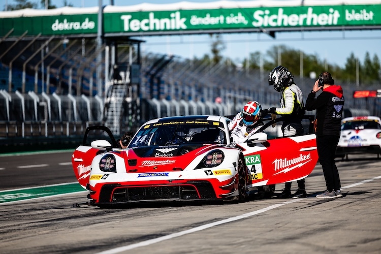 Razoon - more than racing steigt ein