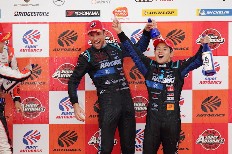 Jenson Button und Naoki Yamamoto feierten in diesem Jahr den SuperGT-Titel in der GT500-Klasse