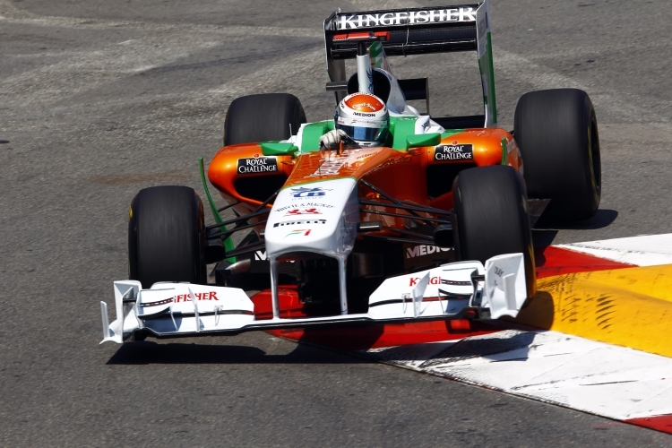 Sutil kommt im Force India schwer um die Ecken