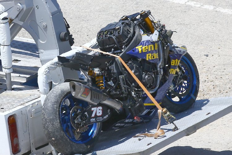 Die Ten Kate-Yamaha wurde bei dem Sturz massiv beschädigt
