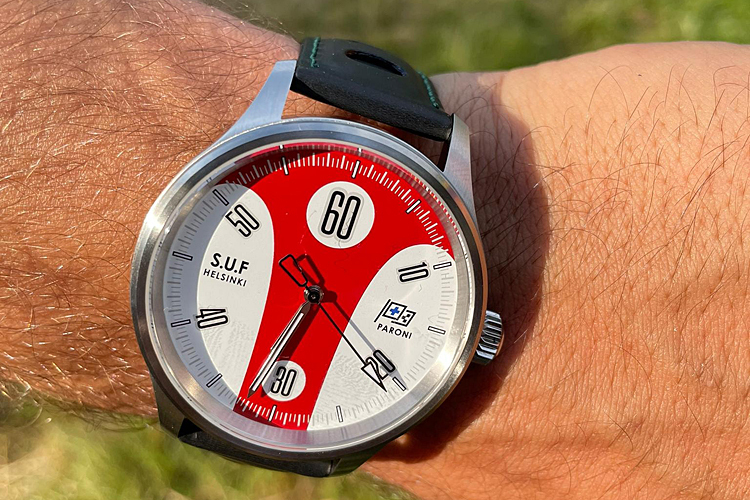 Über diesen flotten Zeitmesser für die schnellste Runde des Wochenendes durfte sich der Schweizer Lukas Maurer freuen