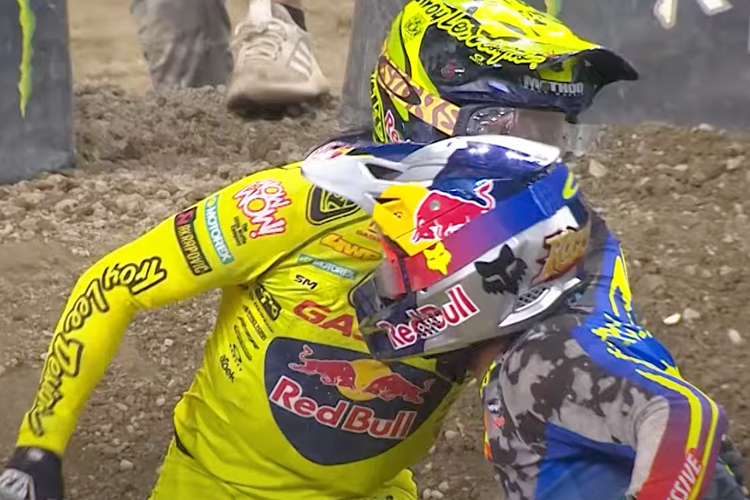 Justin Barcia war der erste Gratulant im Ziel von Indianapolis