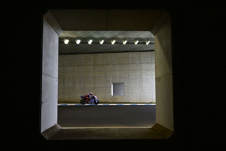 Fabio di Giannantonio im Tunnel von Montegi: Topspeed scheint der fehlende Baustein zu sein