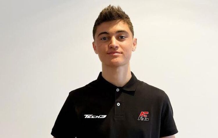Alex Escrig: 17 Jahre alt, Champion in der CEV Superstock 600 2021