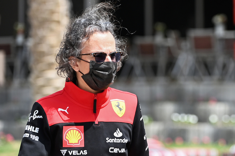 Ferrari-Sportdirektor Laurent Mekies rechnet mit einem harten Kampf gegen Red Bull Racing 