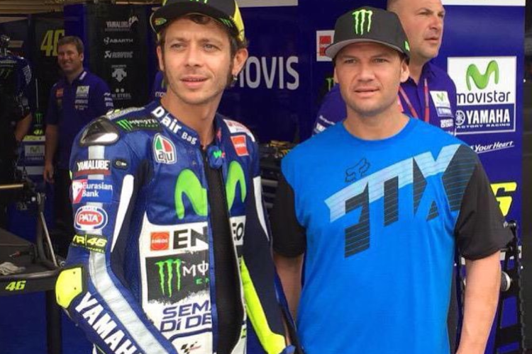 Valentino Rossi und Chad Reed: Der Australier besucht die MotoGP-WM immer wieder, hier 2015
