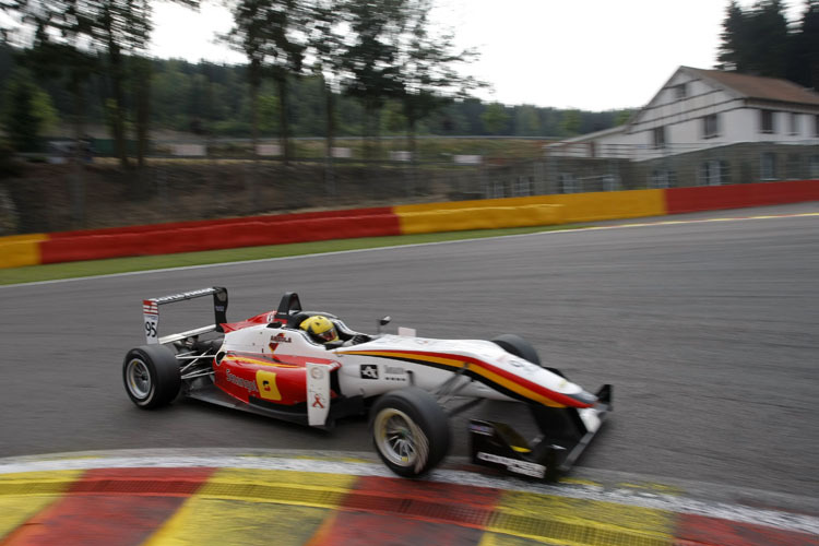 Formel-3-Erfahren: Luis Sa Silva hat 2012 viele F3-Einsätze absolviert, 2013 startet er in der GP3