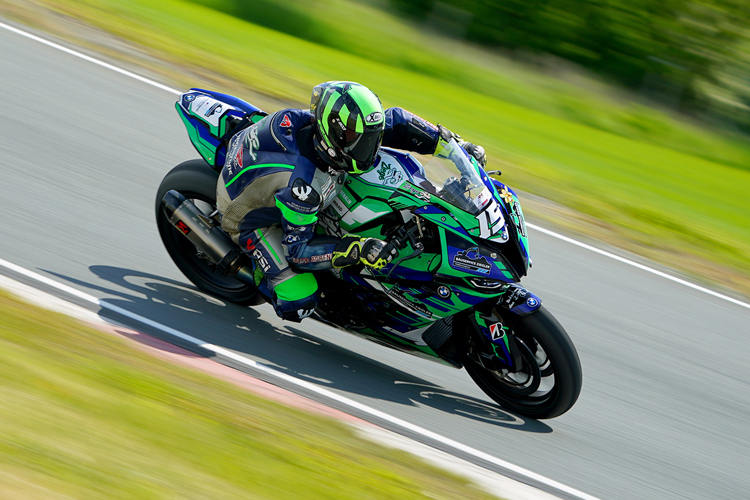 #15 Maik Ziegler - nach 6 Jahren zweiter Sieg im BMW RR Cup