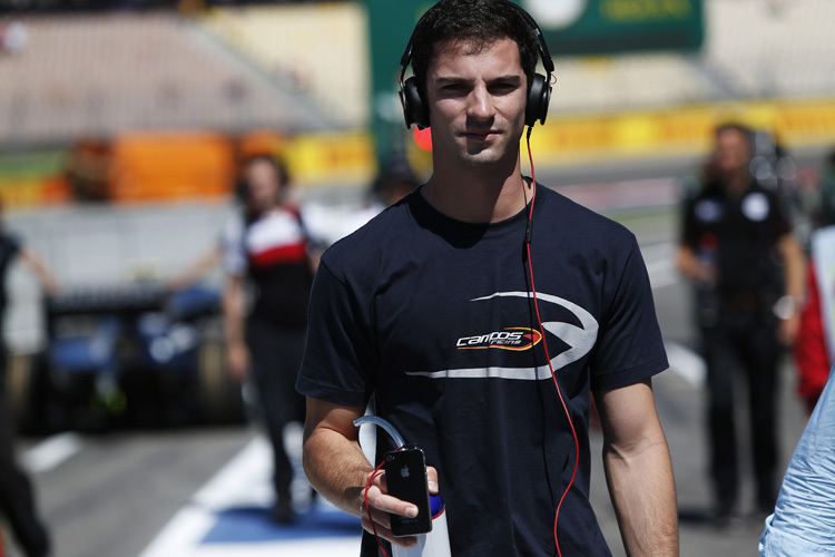 Der US-Amerikaner Alexander Rossi strebt ein Formel-1-Stammcockpit für die Saison 2015 an